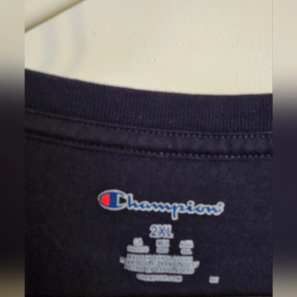 University Of Illinois Fighting Illini Champion Navy Blue T-Shirt 2XL Like New - Picture 3 of 5